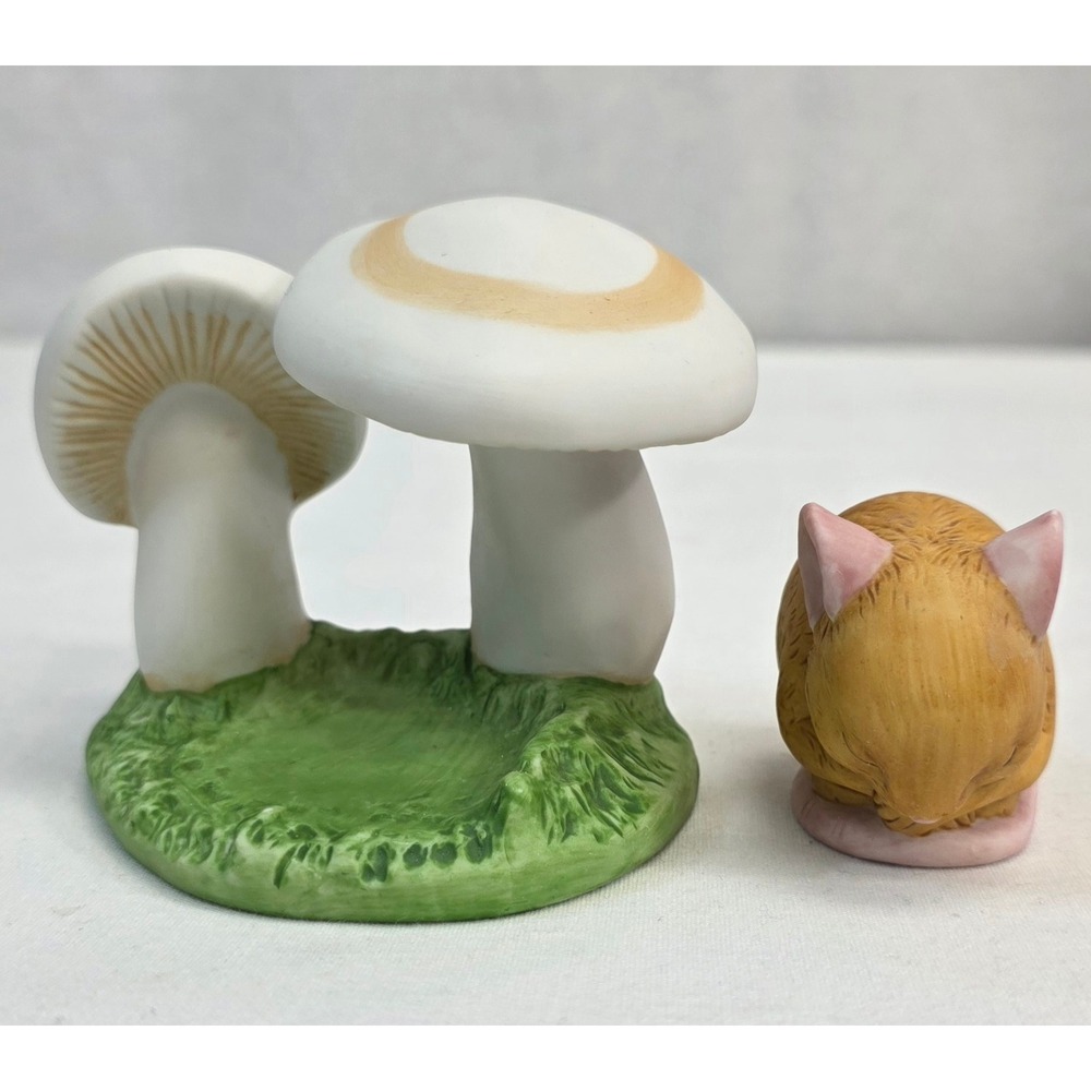 Franklin Porcelain Woodland Surprises Mouse and Raccoon Figurines 1984 Set of 2 - Picture 2 of 16
